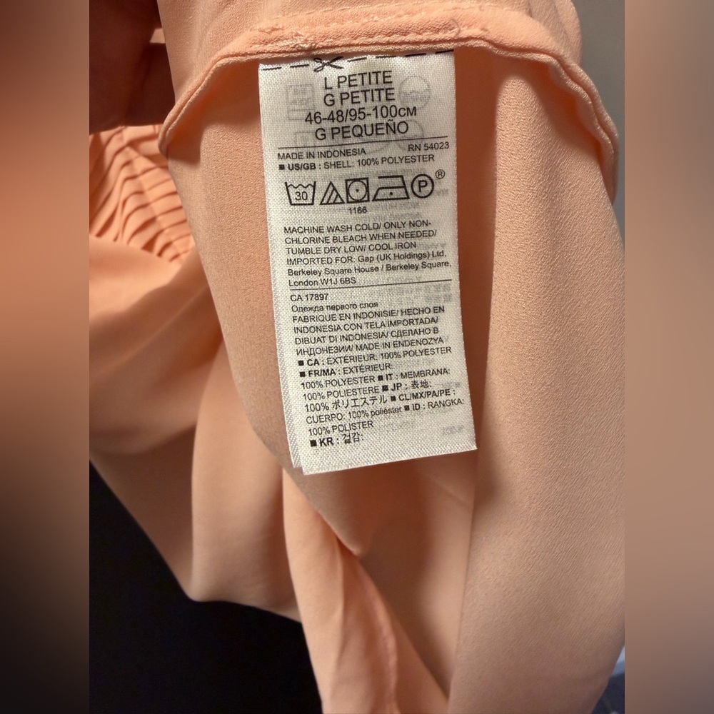 Banana Republic Petite L Blush Pink Ruffle Blouse NWT Flowy Relaxed Fit Top - Picture 7 of 8